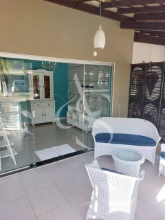 Casa de Condomínio Para Alugar com 5 quartos 2 suítes no bairro Praia do Flamengo em Salvador