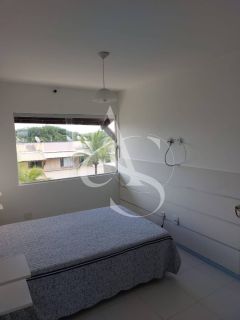 Casa de Condomínio Para Alugar com 5 quartos 2 suítes no bairro Praia do Flamengo em Salvador