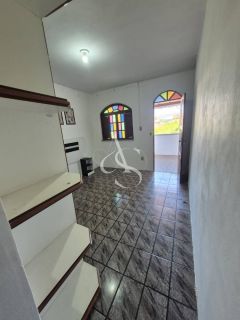 Casa e ponto comercial Para Vender com 3 quartos 1 suítes no bairro Stella Maris em Salvador