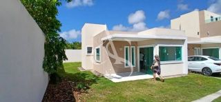 Vende-se casa solta em condomínio fechado na Praia do Flamengo!