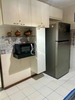 Residência Exclusiva Pé na Areia – Praia do Flamengo – Piscina, Espaço Gourmet e Lazer Completo