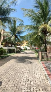 Casa Duplex Solta em condomínio fechado.  Condomínio com 9 casas.