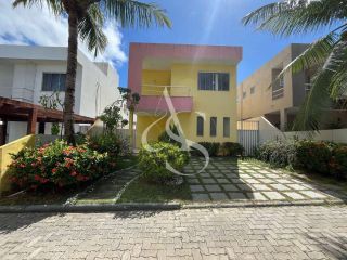 Casa Duplex Solta em condomínio fechado.  Condomínio com 9 casas.