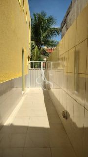 Casa Duplex Solta em condomínio fechado.  Condomínio com 9 casas.