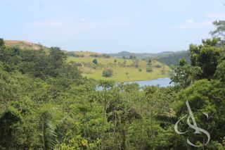 Sítio beira Barragem Santa Helena – 20,1 ha estruturados, casa sede charmosa e energia solar – Mata de São João – R$ 1.300.000