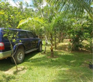 Sítio 3.080 m² completo em Jambeiro – Casa 4/4 com suíte, piscina e pomar formado – Lauro de Freitas – R$ 330.000