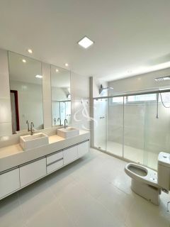 Casa 5 Suítes Luxo no Alphaville Litoral Norte 1 - Piscina Privativa e Suíte Térrea!