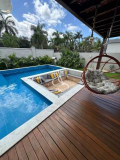 Mansão de Luxo no Alphaville Litoral Norte 1 – 5 Suítes, Piscina e Acabamento Exclusivo