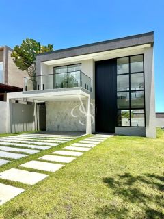 Casa à Venda em Alphaville Litoral Norte 2 –  4 suítes - Alto Padrão, Amplitude e Sofisticação