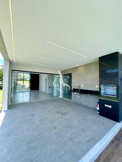 Casa à Venda em Alphaville Litoral Norte 2 –  4 suítes - Alto Padrão, Amplitude e Sofisticação