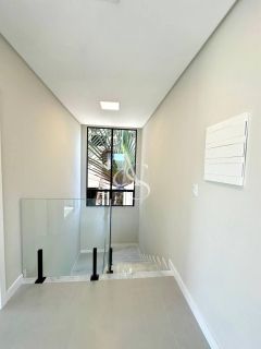 Casa à Venda em Alphaville Litoral Norte 2 –  4 suítes - Alto Padrão, Amplitude e Sofisticação