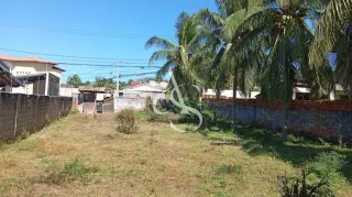 Oportunidade Imperdível em Ipitanga! Terreno 500m² plano, rua asfaltada, pronto para construir.