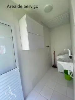 Casa de Condomínio com 3 Quartos e 4 banheiros à Venda, 203 m² por R$ 900.000