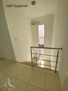 Casa de Condomínio com 3 Quartos e 4 banheiros à Venda, 203 m² por R$ 900.000