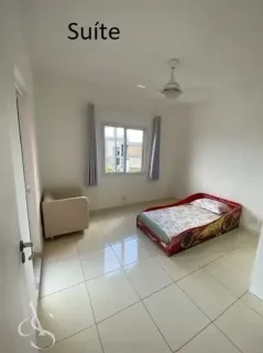 Casa de Condomínio com 3 Quartos e 4 banheiros à Venda, 203 m² por R$ 900.000