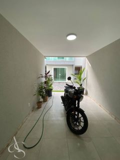 Casa Duplex 3 Quartos (2 Suítes) em Condomínio Fechado – Pitangueiras, Lauro de Freitas