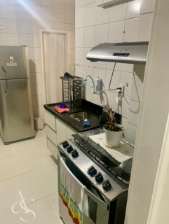 Apartamento 2 Quartos (1 Suíte) Mobiliado – Costa Azul, Salvador [ALUGA-SE]