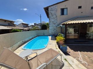 CASA COM 3 SUÍTES E EXCELENTE ACABAMENTO, LAURO DE FREITAS COM ENERGIA SOLAR