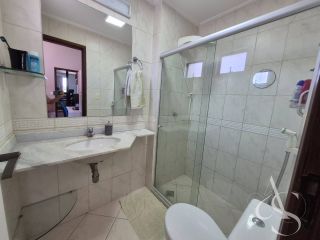 CASA COM 3 SUÍTES E EXCELENTE ACABAMENTO, LAURO DE FREITAS COM ENERGIA SOLAR