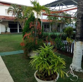 Excelente Área Comercial em Vilas do Atlântico – Próxima ao Mar e à Entrada Principal