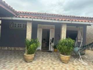 Casa 5 Quartos Porteira Fechada no Centro de Lauro de Freitas – 370m²