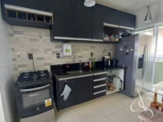 Alugo apartamento com 2 suítes em Stella Maris