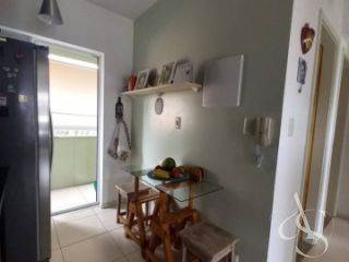 Alugo apartamento com 2 suítes em Stella Maris