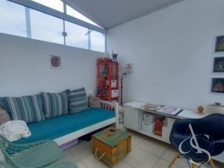 Alugo apartamento com 2 suítes em Stella Maris