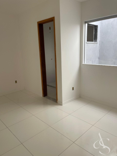 Village à Venda em Ipitanga | Próximo ao Calçadão de Villas | Pronto para Morar