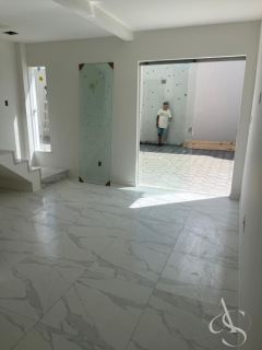 Village à Venda em Ipitanga | Próximo ao Calçadão de Villas | Pronto para Morar