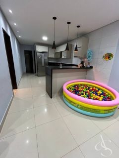 Apartamento 2/4 com Suíte – 1º Andar – Vida Nova – R$ 300.000