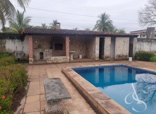 Casa Estilo Sítio com 1.000m², Piscina e Anexo – Condomínio Chácaras do Jauá – R$ 470.000