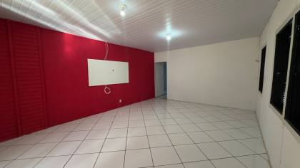 CASA DE MADEIRA NA VILA DE FURNAS