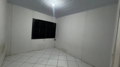 CASA DE MADEIRA NA VILA DE FURNAS