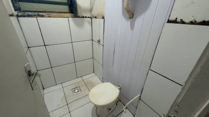 CASA DE MADEIRA NA VILA DE FURNAS