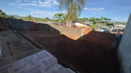 CASA DE MADEIRA NA VILA DE FURNAS