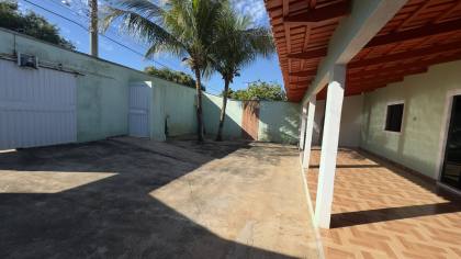 CASA DE MADEIRA NA VILA DE FURNAS