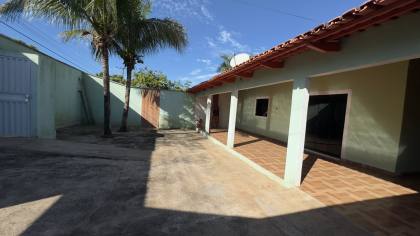 CASA DE MADEIRA NA VILA DE FURNAS