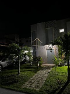 Ampla Casa em Condomínio à Venda – 4 Quartos, 3 Suítes – Próximo à Estrada do Coco | Abrantes