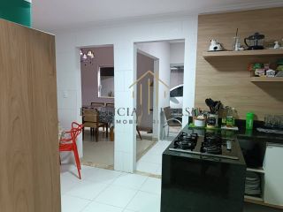 Ampla Casa em Condomínio à Venda – 4 Quartos, 3 Suítes – Próximo à Estrada do Coco | Abrantes