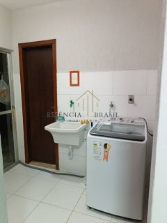 Ampla Casa em Condomínio à Venda – 4 Quartos, 3 Suítes – Próximo à Estrada do Coco | Abrantes