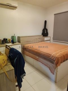 Ampla Casa em Condomínio à Venda – 4 Quartos, 3 Suítes – Próximo à Estrada do Coco | Abrantes