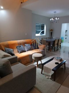Ampla Casa em Condomínio à Venda – 4 Quartos, 3 Suítes – Próximo à Estrada do Coco | Abrantes