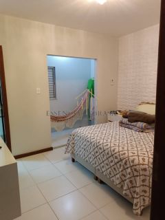 Ampla Casa em Condomínio à Venda – 4 Quartos, 3 Suítes – Próximo à Estrada do Coco | Abrantes