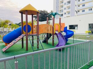 EXCELENTE APARTAMENTO novo em Buraquinho, a 5 minutos da praia