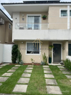 EXCELENTE CASA DUPLEX 3 quartos a 650 metros da Praia de Ipitanga