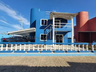 EXCELENTE CASA TRIPLEX em Condomínio na Praia do Flamengo, em Stella Maris