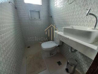 EXCELENTE CASA DUPLEX com 4 suítes em Condomínio, no Caji
