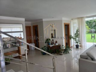 EXCELENTE CASA DUPLEX em Condomínio Clube, em Lauro de Freitas