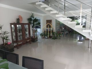 EXCELENTE CASA DUPLEX em Condomínio Clube, em Lauro de Freitas